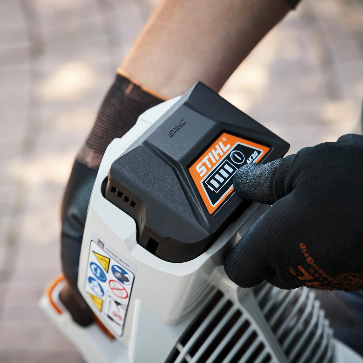 Stihl BGA57 Leaf blower kit - BatteryPower.ie